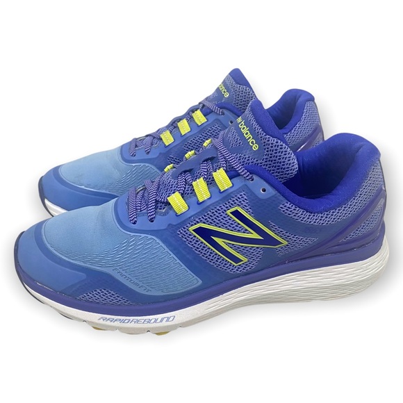 Womens Walking Shoe Size 8 Purple Blue 